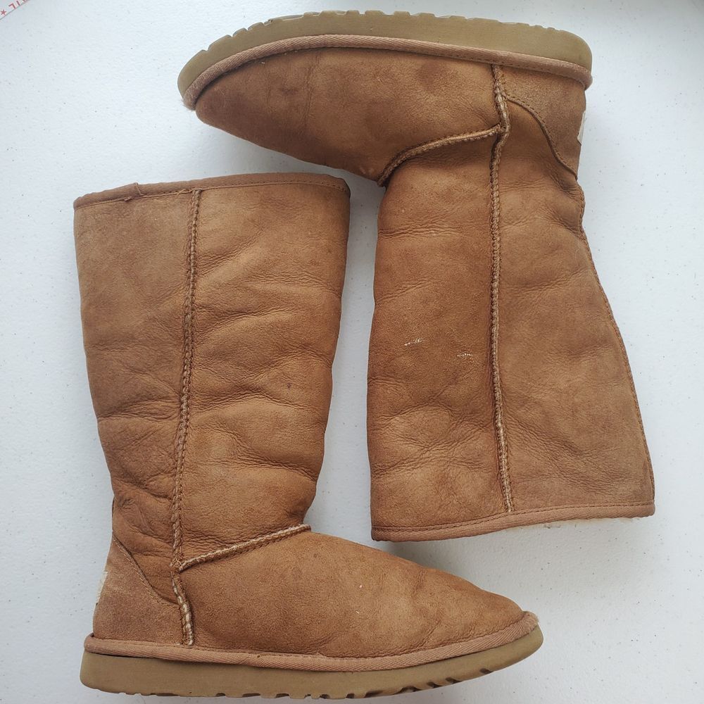 UGG Classic Tall II‎ Chestnut Suede Fur Boots Womens Size 5 -NIB- Mujer